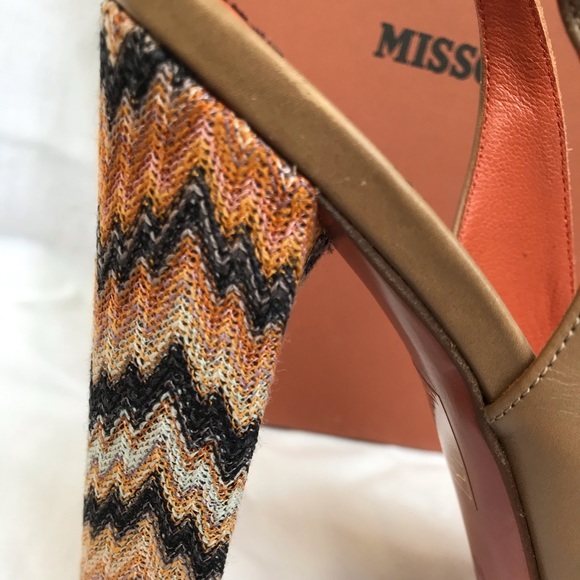 MISSONI Tan platform high heels with signature zigzag design - Picture 8 of 8